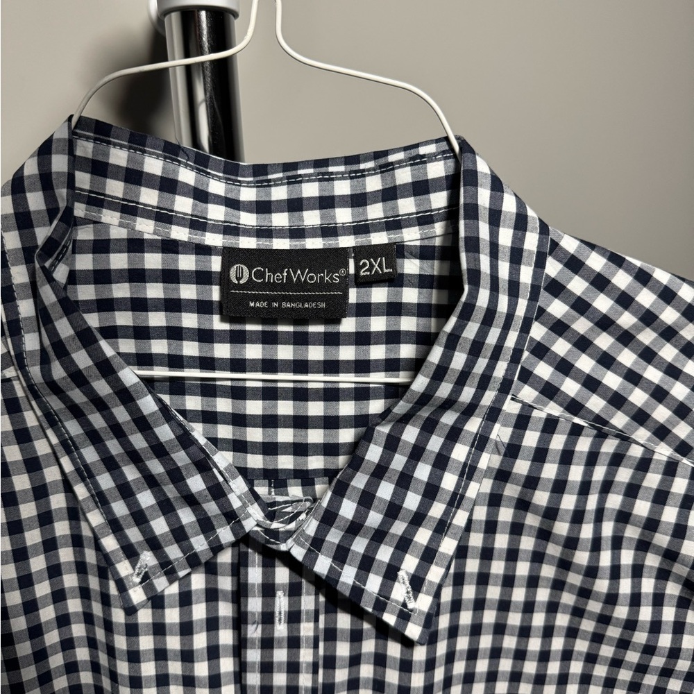Men’s casual button down shirt - Picture 3 of 4